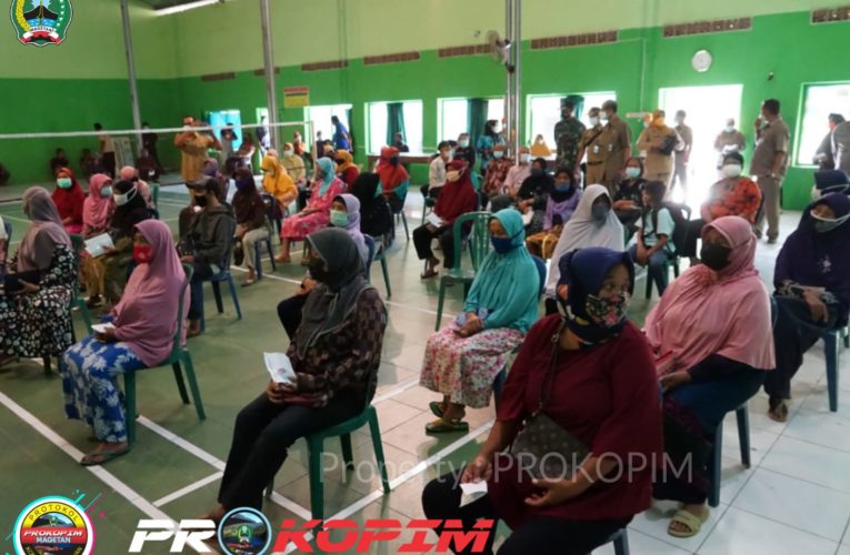 Pastikan Penyaluran BST Lancar, Bupati Tinjau Langsung Lokasi