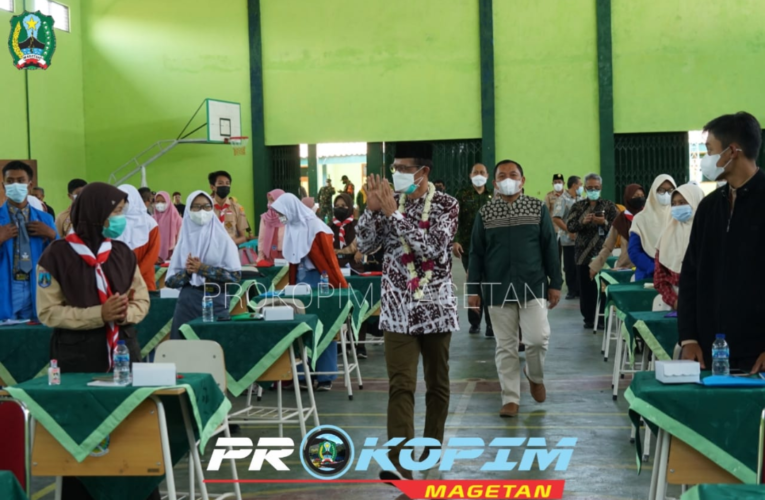From East to be The Best Young Scientist ” Workshop Pengenalan Riset untuk Pelajar dan Guru”