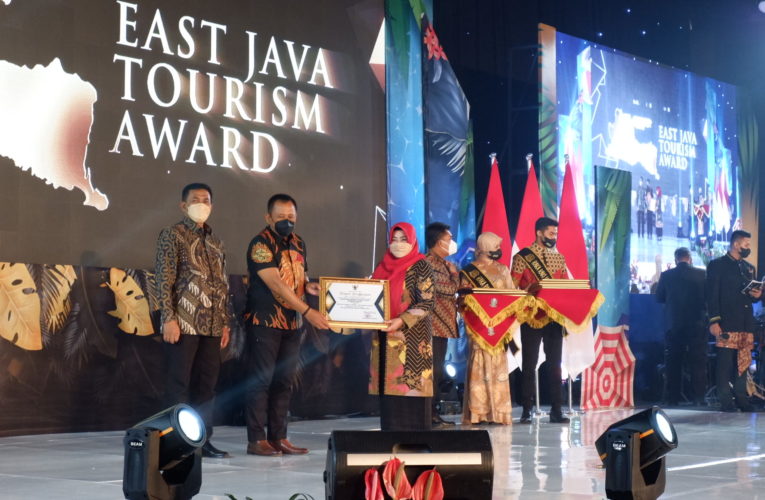 Malam Penganugerahan East Java Tourism Award 2021