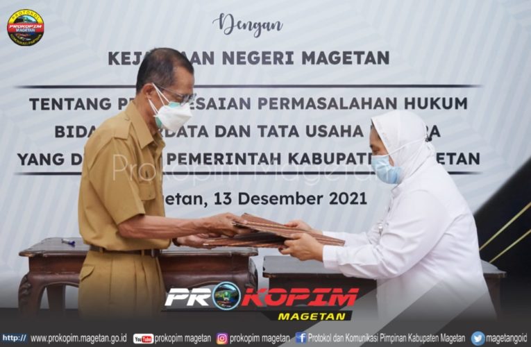 Penandatanganan Kerjasama Antara Pemkab Magetan dengan Kejari Magetan