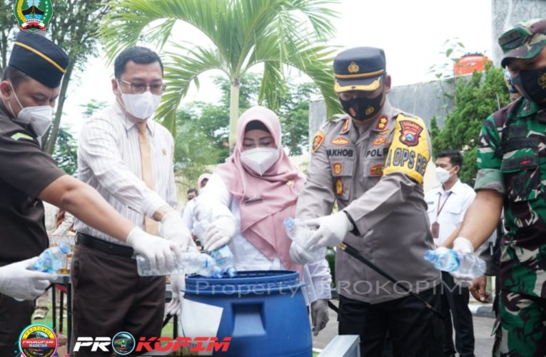 PEMBAGIAN SEMBAKO UNTUK JASA GENDONG