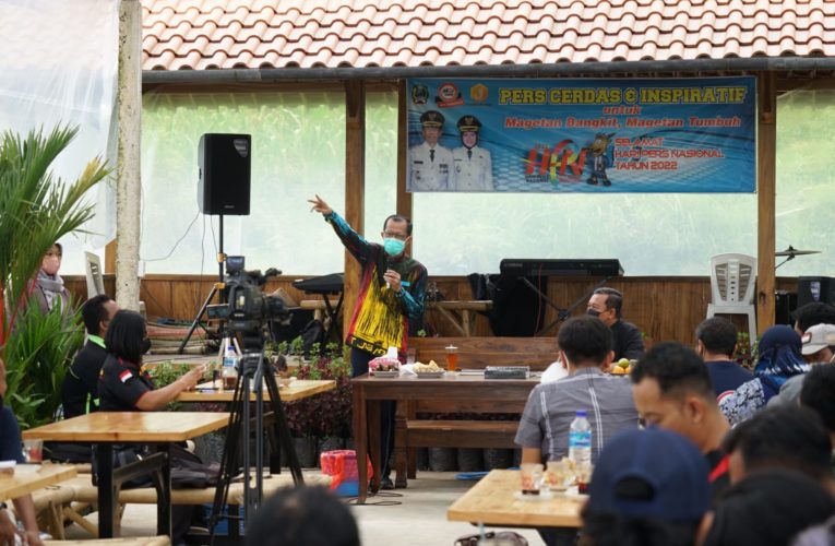 PERS DITUNTUT CERDAS DAN INSPIRATIF