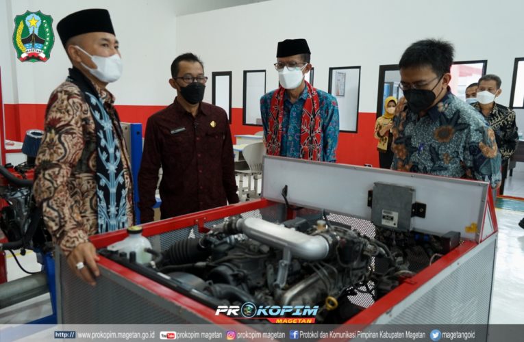 SIAPKAN ANAK DIDIK HADAPI TANTANGAN DUNIA INDUSTRI