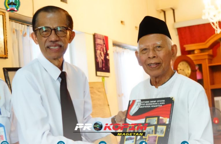 SARKOEM, SANG PENYELAMAT FOTO BANGUNAN LAMA MAGETAN