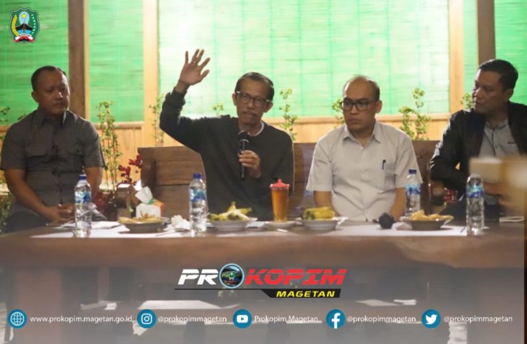 PERCEPAT PENGEMBANGAN EKONOMI WILAYAH, BUPATI DIALOG DENGAN KEPALA DESA
