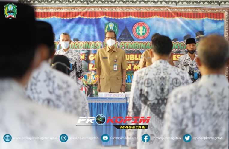 BUKA RAKOR DAN PEMBINAAN KEORGANISASIAN PGRI, BUPATI: JADILAH PENDIDIK YANG AMANAH