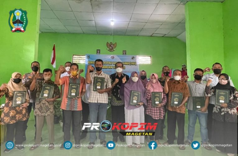 Giliran Warga Mangge Terima Sertipikat Tanah