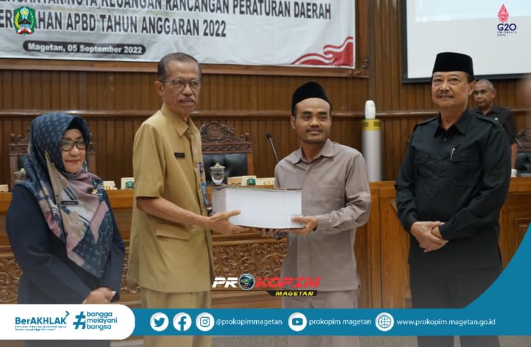 PENJELASAN BUPATI TERHADAP PENGANTAR NOTA KEUANGAN RANCANGAN PERDA TENTANG PERUBAHAN APBD 2022