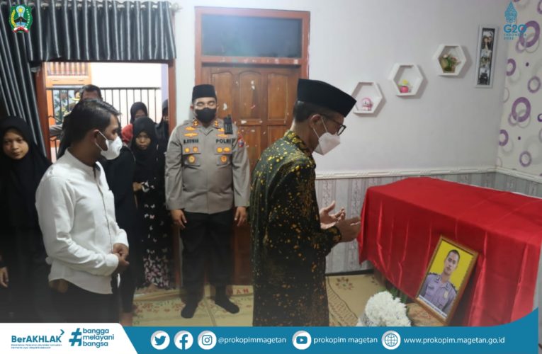 Bupati Magetan Suprawoto Takziah Ke Rumah Duka Korban Heli Jatuh