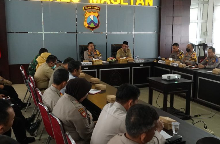 URAI PERMASALAHAN PERLINTASAN SEBIDANG DI MAGETAN, FORKOPIMDA GELAR RAKOR DENGAN PT KAI DAOP 7 MN