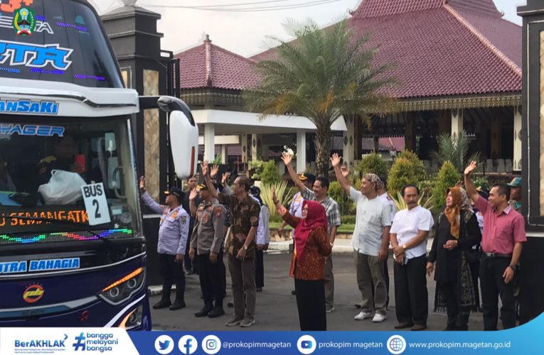BUPATI MAGETAN BERANGKATKAN PEMUDIK YANG KEMBALI KE PERANTAUAN