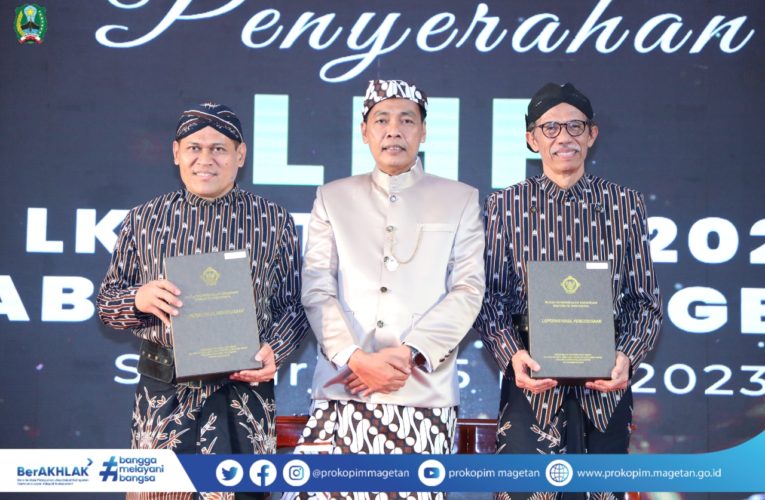 Penyerahan LHP oleh BPK Perwakilan Provinsi Jawa Timur