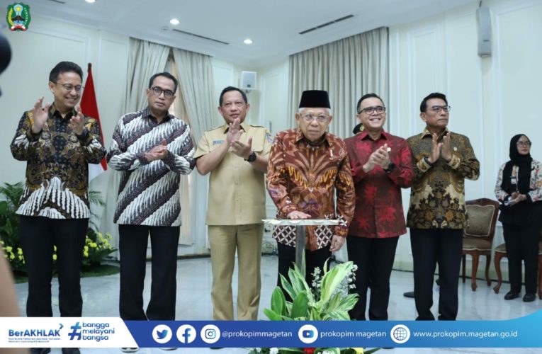 Bupati Suprawoto Hadiri Soft Launching MPP Digital Nasional di Istana Wapres