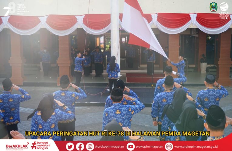 WAKIL BUPATI NANIK ENDANG RUSMINIARTI PIMPIN UPACARA PERINGATAN HUT KE – 78 KEMERDEKAAN RI DI HALAMAN PEMDA
