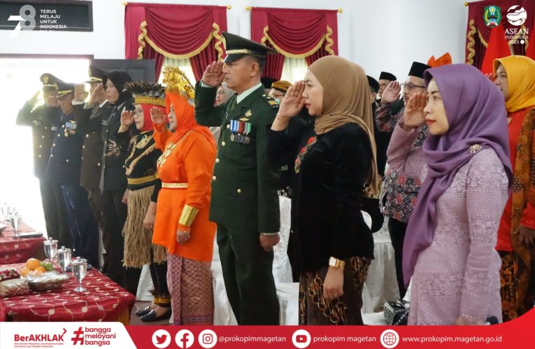 Wabup Magetan Nanik Endang Rusminiarti Ikuti Upacara Peringatan Detik-Detik Proklamasi dan Pengibaran Bendera Merah Putih