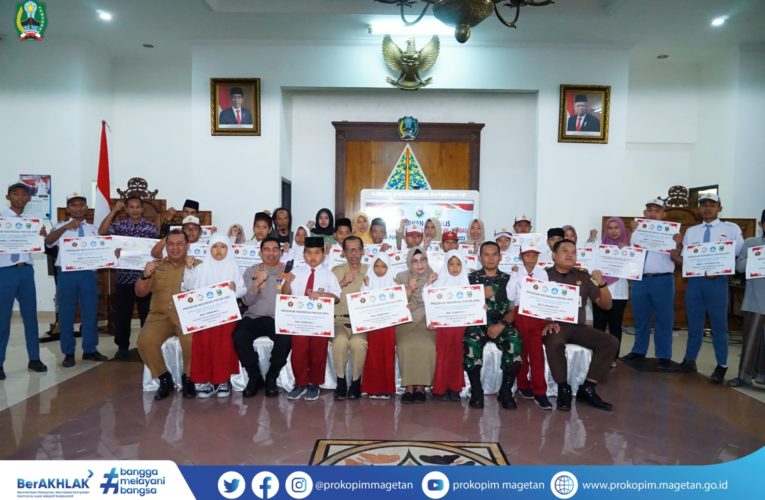 BUPATI SUPRAWOTO BERSAMA FORKOPIMDA SERAHKAN PROGRAM SINERGITAS ANTAR KEMENTERIAN /LEMBAGA