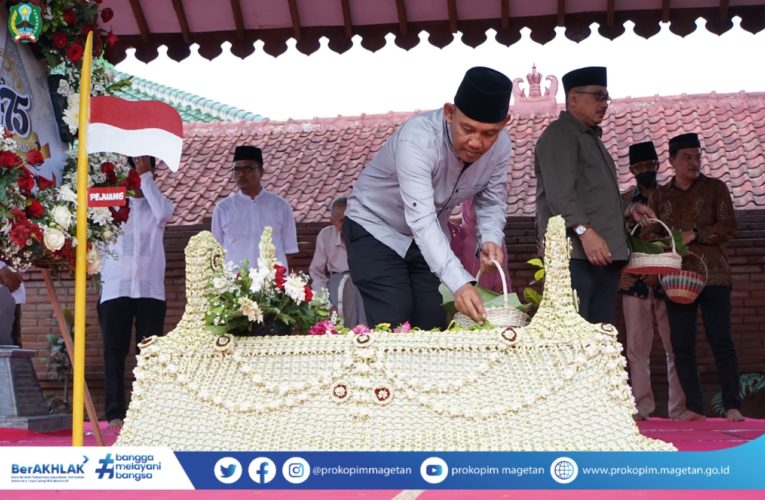 Ziarah Makam Awali Rangkaian Haul Gubernur Suryo