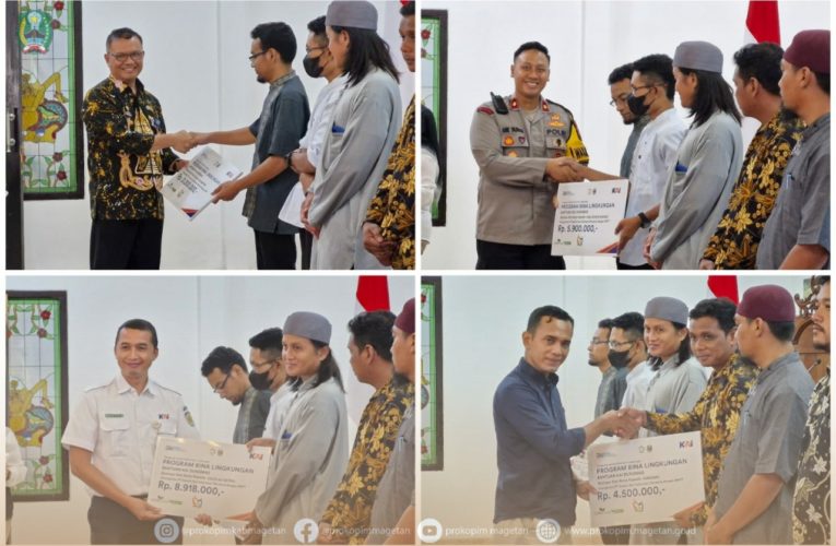 PENYERAHAN CEREMONIAL PROGRAM BANTUAN ALAT KERJA DAN BEA SISWA PROGRAM SINERGISITAS PT. KERETA API INDONESIA (PERSERO) DENGAN BNPT RI DI KABUPATEN MAGETAN