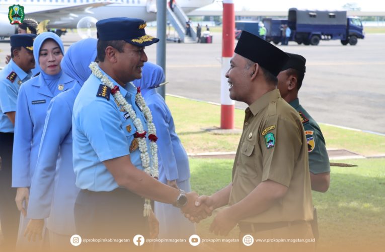 Pj Bupati Magetan Sambut Kedatangan KASAU di Lanud Iswahjudi
