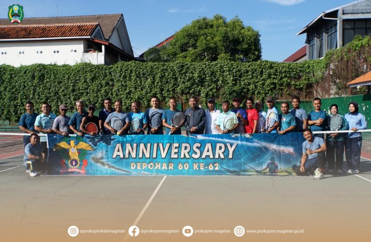 BUPATI HADIRI FUN MATCH TENNIS ANTARA DEPOHAR 60 DENGAN PEMKAB MAGETAN