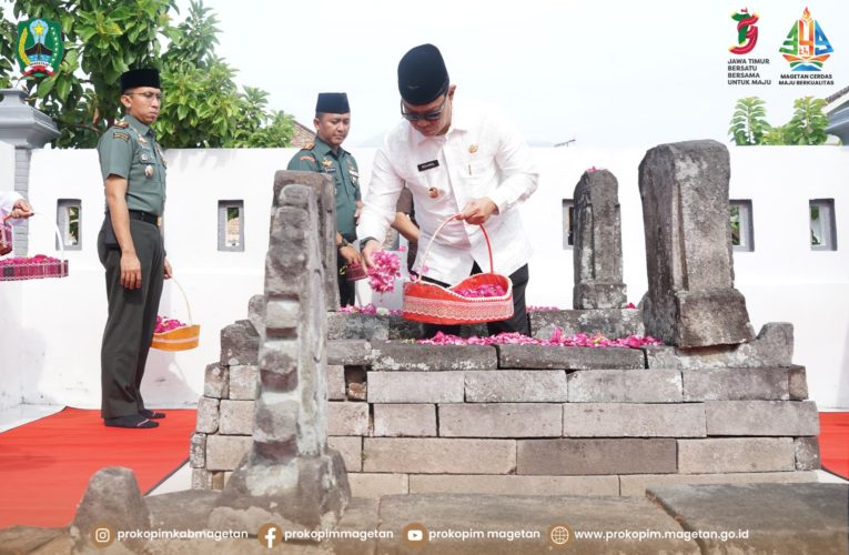 Memperingati Hari Jadi Ke-349 Kabupaten Magetan Pj Bupati Magetan Pimpin Ziarah 7 Makam Leluhur