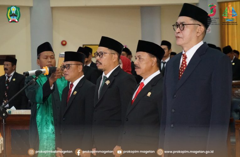 BERSAMA TIGA PIMPINAN DPRD LAINNYA, SURATNO DILANTIK MENJADI KETUA DPRD MAGETAN PERIODE 2024-2029