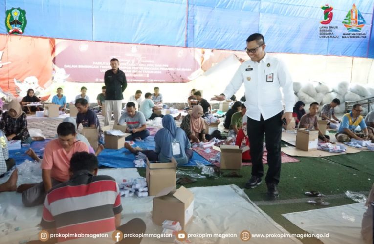 Tinjau Gudang Logistik KPU, Memastikan Kesiapan Pilkada Serentak 2024