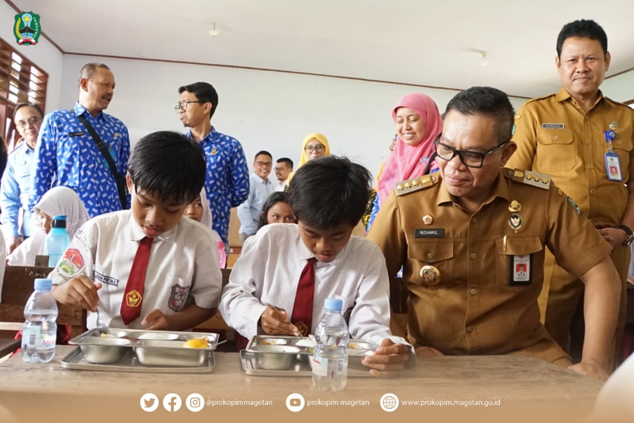 LAUNCHING/PEMBUKAAN PROGRAM MAKAN BERGIZI GRATIS