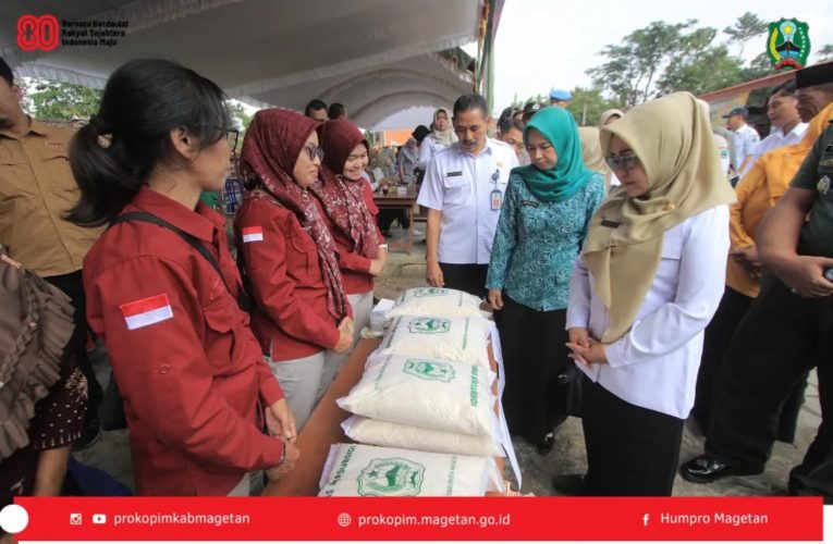 PERINGATI HUT KE-80 RI, PEMKAB GELAR PASAR MURAH DI DESA SAYUTAN KECAMATAN PARANG