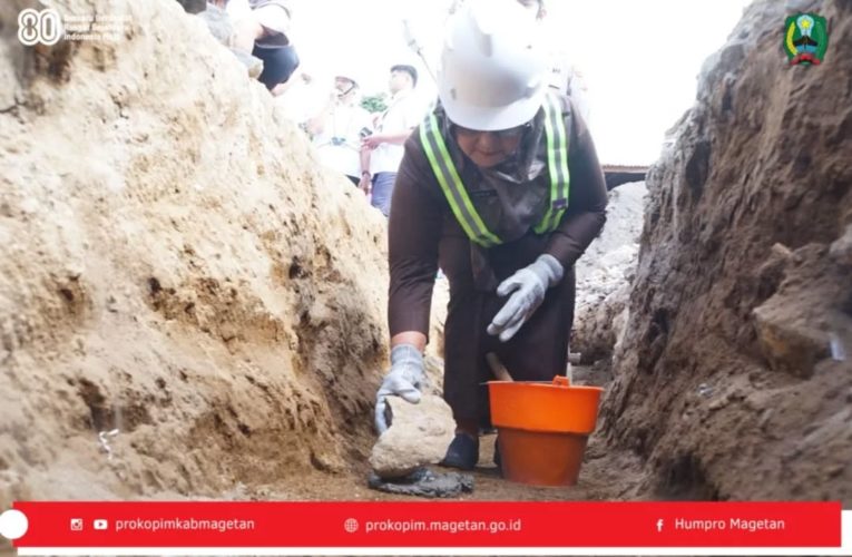 Peletakan Batu Pertama Rehabilitasi Pospol Sarangan Polres Magetan tahun 2025