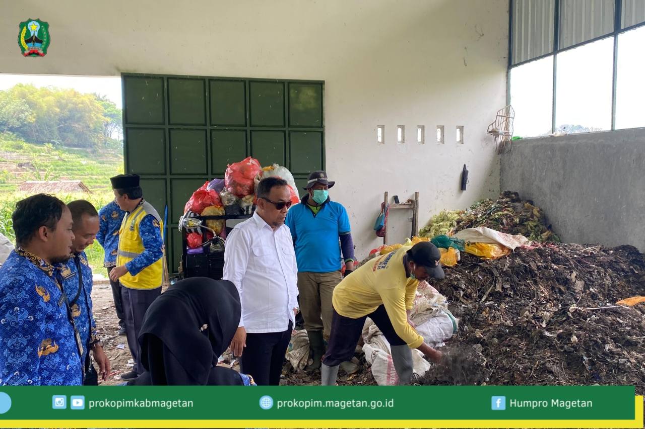 Wakil Bupati Magetan Meninjau TPS Puntukdoro