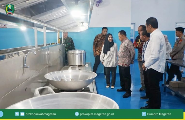 Dukung Program Nasional, Sekda Magetan Resmikan Dapur MBG di Taman Arum