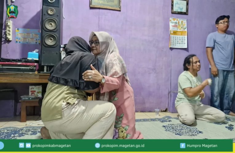 Sampaikan Duka Mendalam, Bunda Nanik Sambangi Rumah Duka Korban Pohon Tumbang