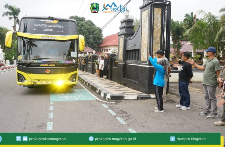 Pemberangkatan Arus Balik ke Jabodetabek Bersama IKMA oleh Bupati Magetan