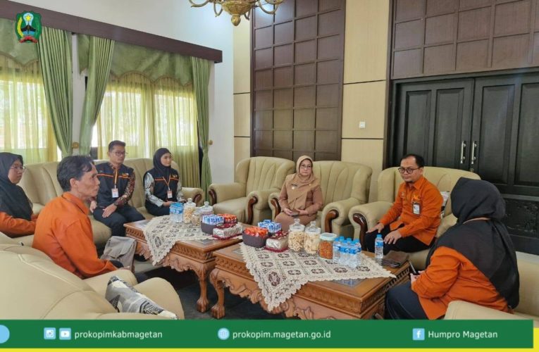 Awali Sensus Ekonomi, Bupati Terima Kunjungan Petugas di Rumah Dinas