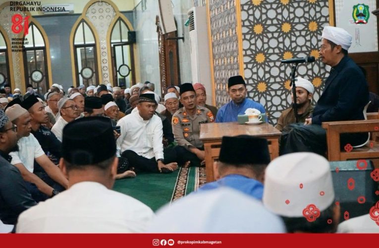 Bupati Magetan Hadiri Pengajian Akbar dalam Rangka Menyambut HUT ke-81 RI